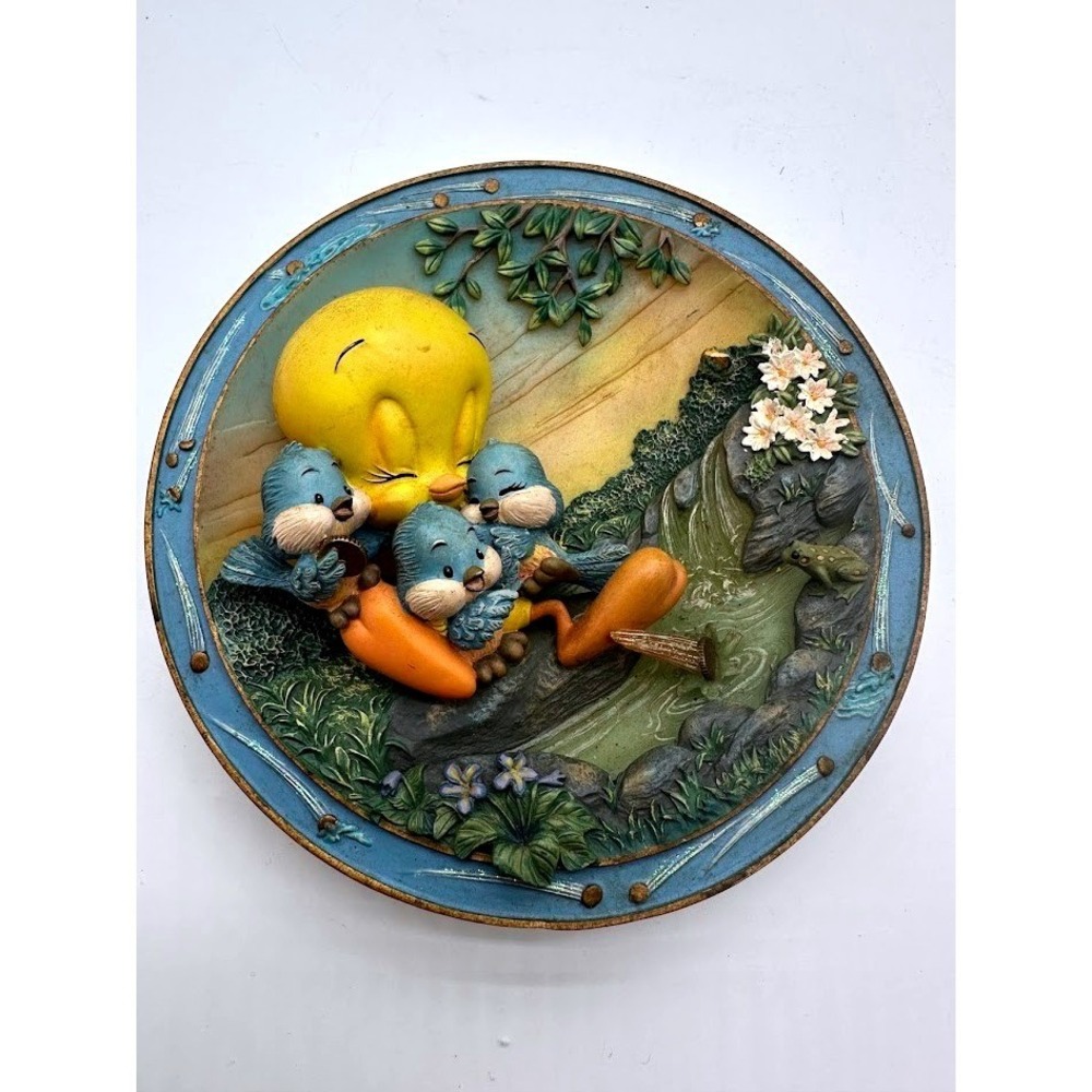 Bradford Exchange Looney Tunes Tweety Bird 3D Plate Four Coin in a Fountain 1999